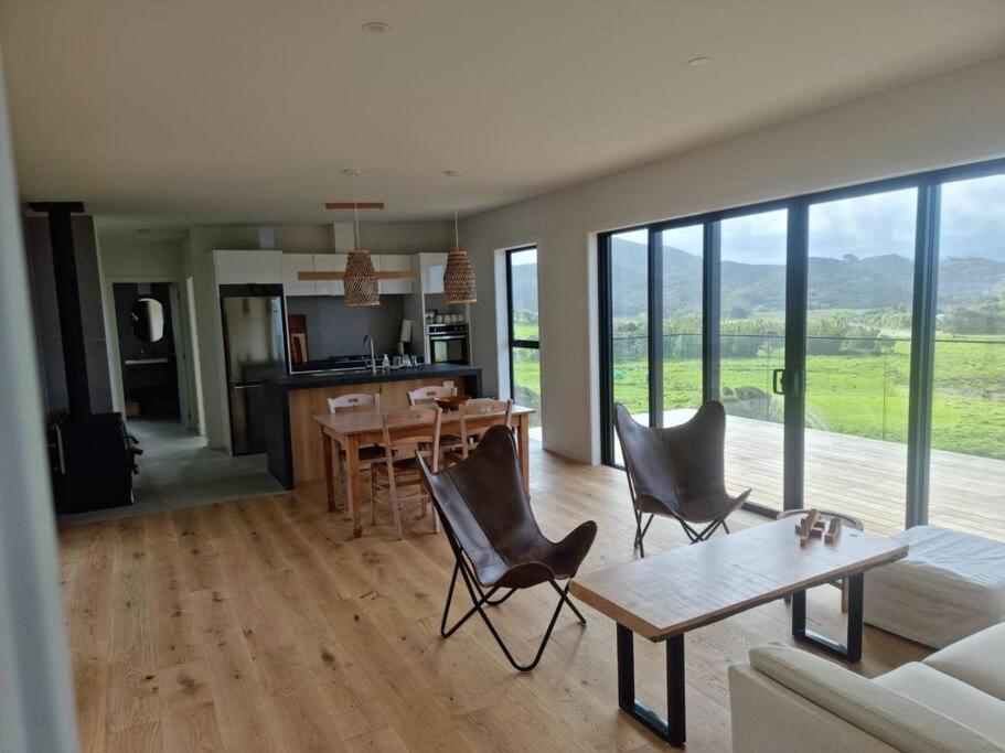 Xspot Medlands Beach House - Ocean Views - Short Stroll To The Beach Экстерьер фото
